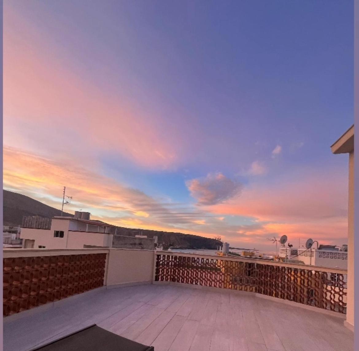 로스크리스티아노스 The White Heart House - Attic Sea View 아파트 외부 사진
